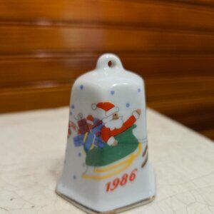 1986 Christmas Thimble